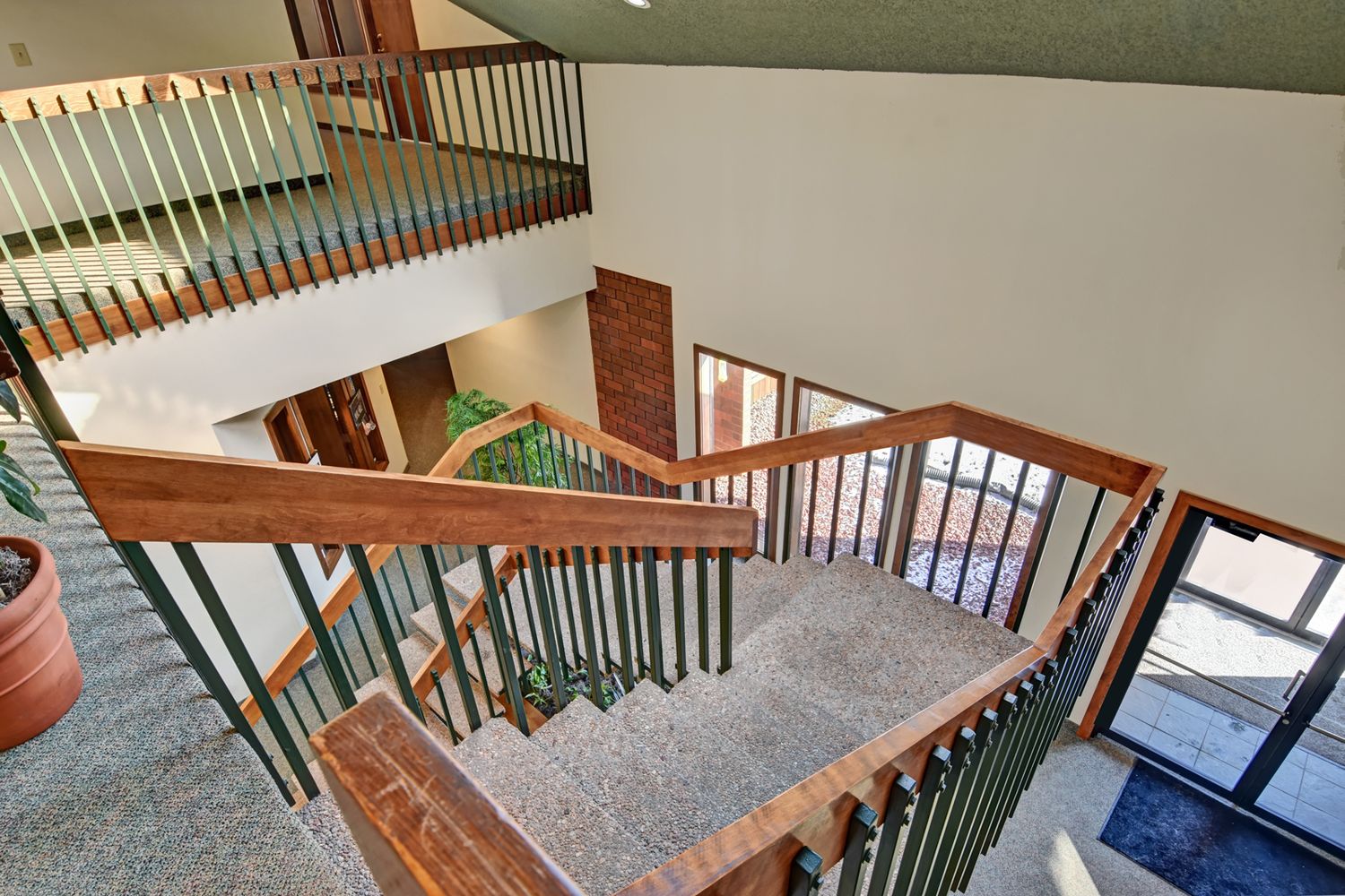 7-Room Office Suite for Lease